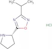 3-Isopropyl-5-pyrrolidin-2-yl-1,2,4-oxadiazole hydrochloride